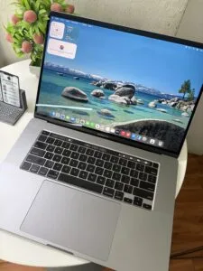 Foto 2 de MacBook Pro 16” core i9 32gb ram 512ssd