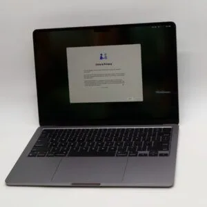 MacBook Pro 14 M2 Pro 16GB/512GB Open Box - vista 2